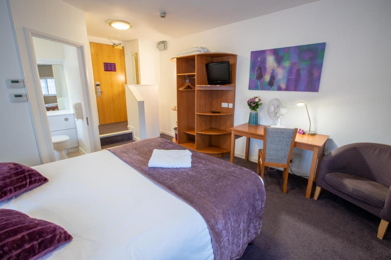 Redwings Lodge Solihull Eksteriør billede