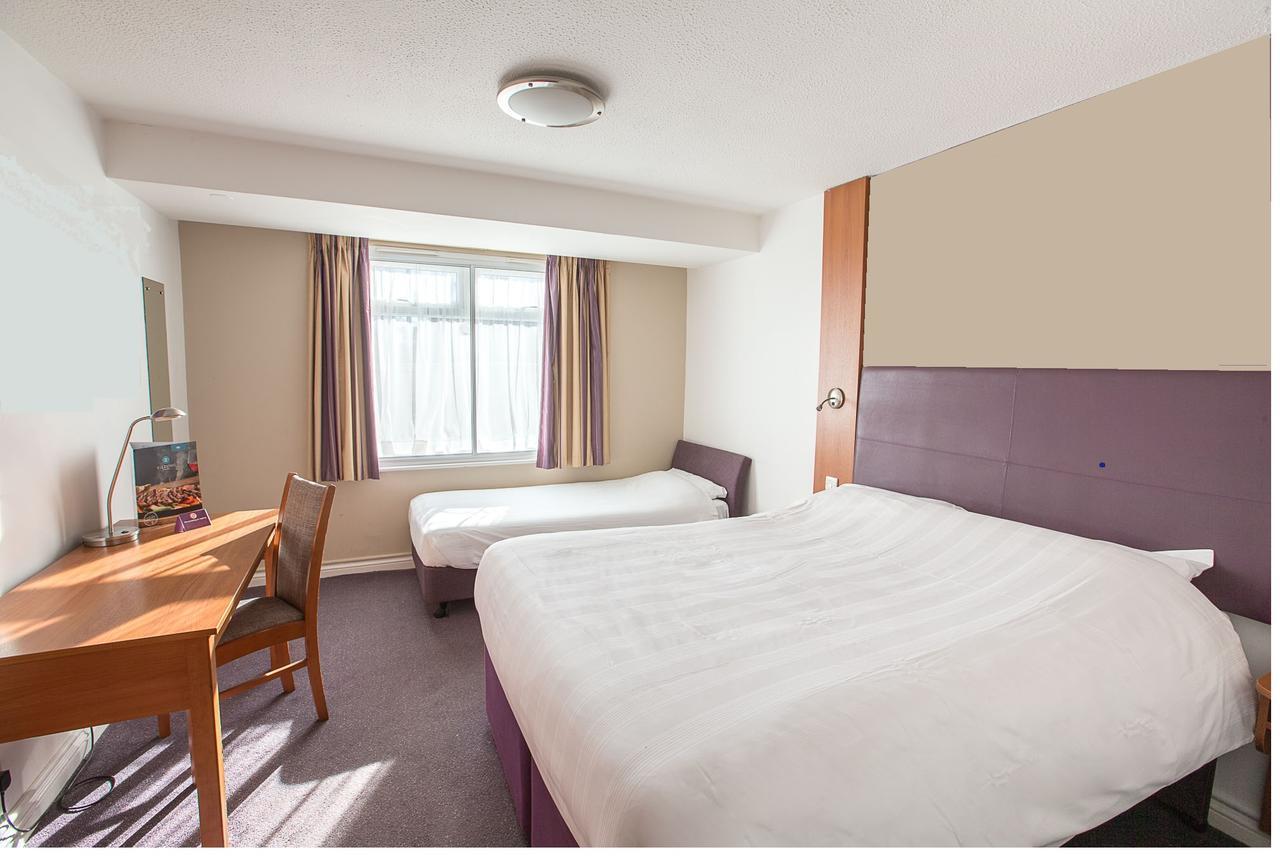 Redwings Lodge Solihull Eksteriør billede